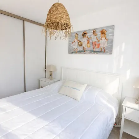 Apartment Le Garden 250 M Du Chay