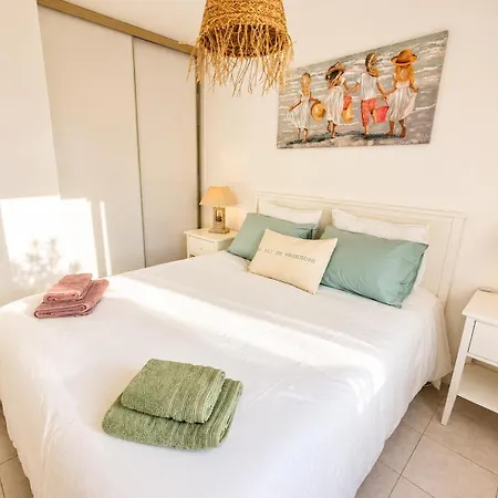 Apartamento Le Garden 250 M Du Chay