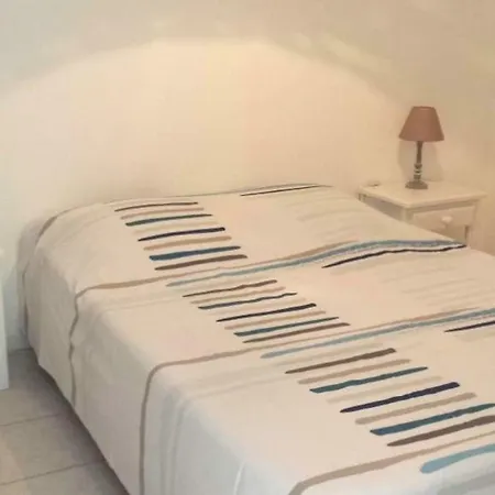 Le Garden 250 M Du Chay رويا